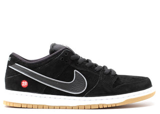 Nike SB Dunk Low Quartersnacks